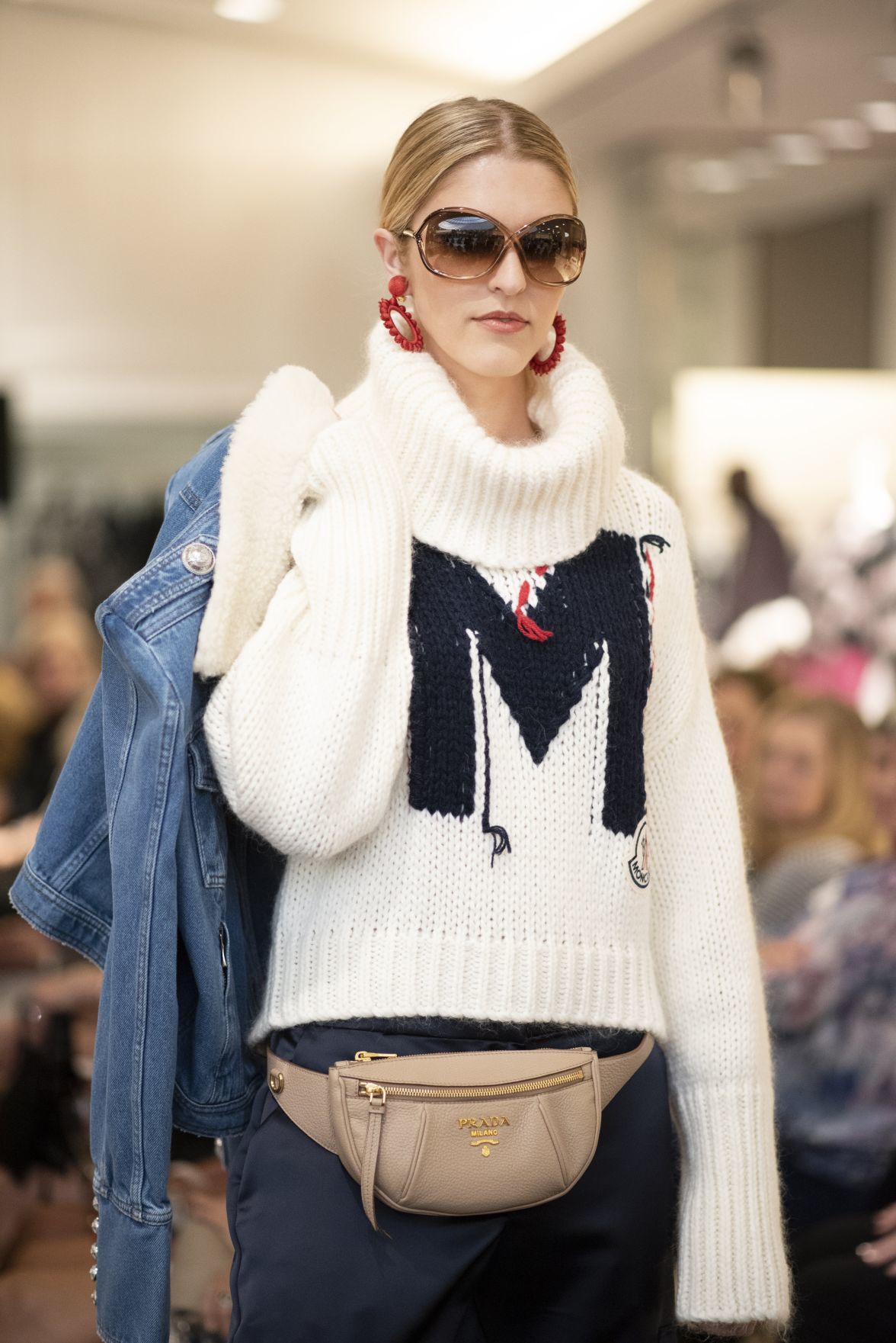 WomenÕs Society of Washington University Art in Fashion event